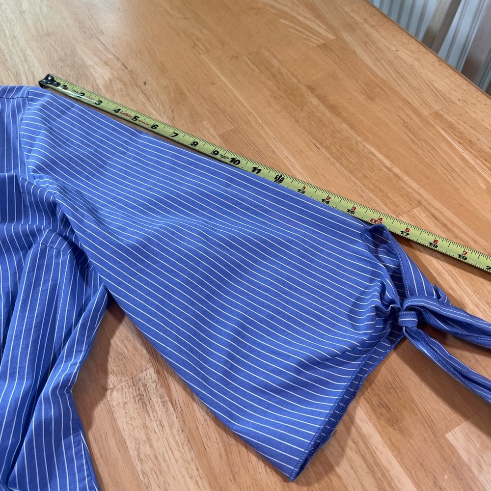 Como Vintage Blue and White stripped Top - Size L - Picture 10 of 11
